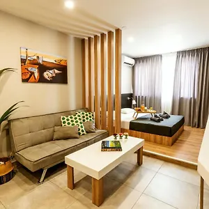 Unique Experience Apartment's Θεσσαλονίκη